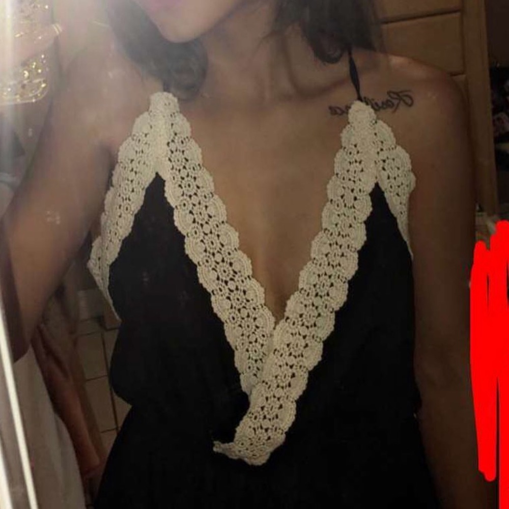 Black laced romper - Picture 1 of 4